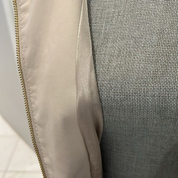 Marc New York Faux Fur Vest - Picture 6 of 12